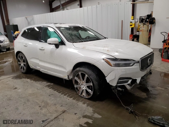 2020 Volvo XC60 Inscription with VIN YV4102RL3L1517883, listed as a Copart auction lot 44601715 with 62,249 mi miles and Salvage Title. Bid and sale history available at carsss.com. Image 4.