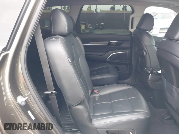 2024 Kia Telluride SX Prestige X-Line with VIN 5XYP5DGC2RG417456, listed as a IAAI auction lot 42110480 with 20,099 mi miles and . Bid and sale history available at DreamBid. Image 8.