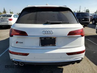 2022 Audi SQ5 Premium with VIN WA1A4AFYXN2028485, listed as a Copart auction lot 69075494 with 24,526 mi miles and Salvage Title. Bid and sale history available at DreamBid. Image 6.
