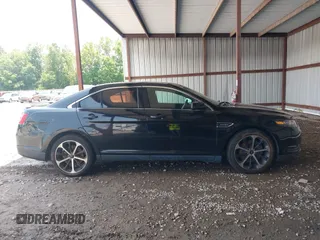 2016 Ford Taurus SHO z VIN 1FAHP2KT4GG140903, wystawiony jako IAAI lot #42415173 z przebiegiem 141 392 mil mil oraz . Historia ofert i sprzedaży dostępna na DreamBid. Obrazek 12.
