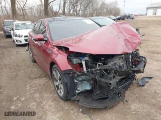 2019 Kia Optima S with VIN 5XXGT4L36KG367554, listed as a IAAI auction lot 41750052 with 121,994 mi miles. Bid and sale history available at carsss.com. Image 1.