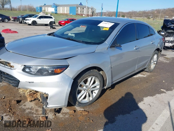 2018 Chevrolet Malibu LT z VIN 1G1ZD5ST1JF261841, wystawiony jako IAAI lot #41887177 z przebiegiem 128 213 mil mil oraz . Historia ofert i sprzedaży dostępna na DreamBid. Obrazek 18.
