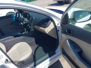 2015 Kia Optima LX with VIN 5XXGM4A70FG470686, listed as a IAAI auction lot 41828763 with 133,547 mi miles. Bid and sale history available at carsss.com. Image 5.