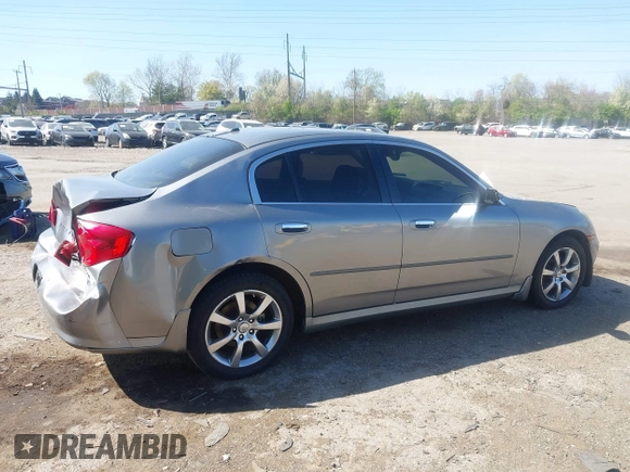 2005 Infiniti G35 with VIN JNKCV51F15M308050, listed as a IAAI auction lot 42048464 with Not Provided miles. Bid and sale history available at carsss.com. Image 12.