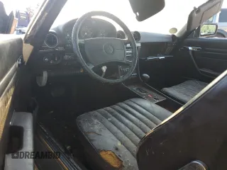 1988 Mercedes-Benz 560 SL with VIN WDBBA48D5JA080281, listed as a Copart auction lot 77695694 with 123,913 mi miles and Salvage Title. Bid and sale history available at carsss.com. Image 8.