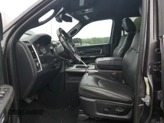 2018 Ram 2500 Limited z VIN 3C6UR5GL5JG289269, wystawiony jako Copart lot #59324035 z przebiegiem 94 266 mil mil oraz Szkoda całkowita • Salvage title. Historia ofert i sprzedaży dostępna na DreamBid. Obrazek 7.