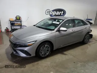 2024 Hyundai Elantra SEL z VIN KMHLM4DG4RU694578, wystawiony jako Copart lot #59914365 z przebiegiem 46 991 mil mil oraz Szkoda całkowita • Salvage title. Historia ofert i sprzedaży dostępna na DreamBid. Obrazek 1.