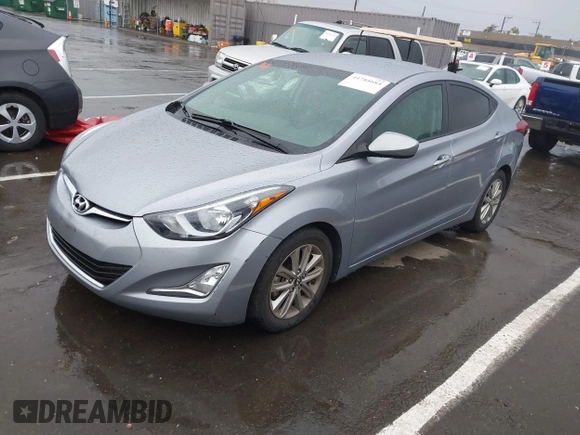 2015 Hyundai Elantra SE z VIN 5NPDH4AE7FH616818, wystawiony jako IAAI lot #41784684 z przebiegiem 107 377 mil mil oraz . Historia ofert i sprzedaży dostępna na DreamBid. Obrazek 2.