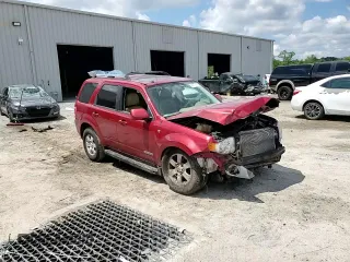 2008 Ford Escape Limited with VIN 1FMCU04178KB99449, listed as a Copart auction lot 56977605 with 113,371 mi miles and Salvage title. Bid and sale history available at DreamBid. Image 15.