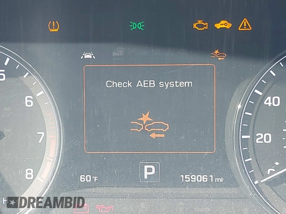 2015 Hyundai Genesis 3.8L with VIN KMHGN4JE1FU059833, listed as a IAAI auction lot 41711970 with 159,061 mi miles. Bid and sale history available at carsss.com. Image 15.