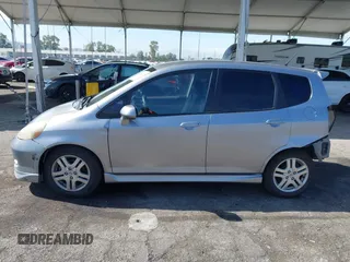 2008 Honda Fit Sport with VIN JHMGD38658S039923, listed as a IAAI auction lot 42086239 with 230,715 mi miles. Bid and sale history available at carsss.com. Image 15.