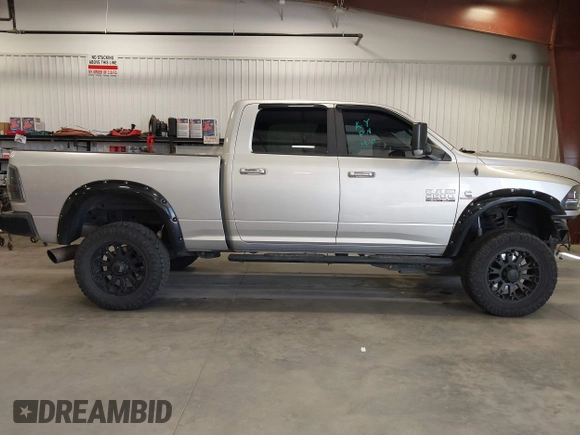 2015 Ram 2500 SLT with VIN 3C6UR5DL4FG614148, listed as a IAAI auction lot 42137073 with 172,705 mi miles. Bid and sale history available at carsss.com. Image 13.