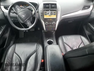 2019 Lincoln MKC Reserve with VIN 5LMCJ3D95KUL22724, listed as a Copart auction lot 56861795 with 59,275 mi miles and Salvage title. Bid and sale history available at DreamBid. Image 8.