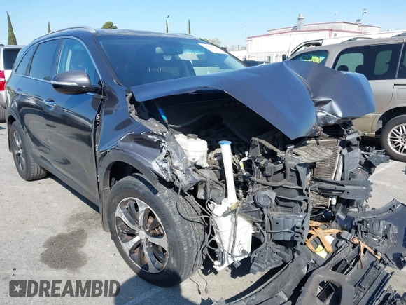 2016 Kia Sorento EX with VIN 5XYPH4A58GG047760, listed as a IAAI auction lot 41841771 with 130,102 mi miles. Bid and sale history available at carsss.com. Image 1.