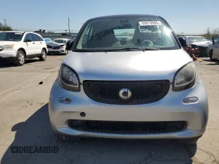 2016 Smart fortwo Passion with VIN WMEFJ5DA2GK069795, listed as a Copart auction lot 55079085 with 153,339 mi miles and Clean Title. Bid and sale history available at DreamBid. Image 5.
