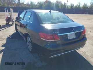 2016 Mercedes-Benz E-Class E 350 Luxury with VIN WDDHF8JB6GB180296, listed as a IAAI auction lot 40766378 with 1 mi miles. Bid and sale history available at carsss.com. Image 3.