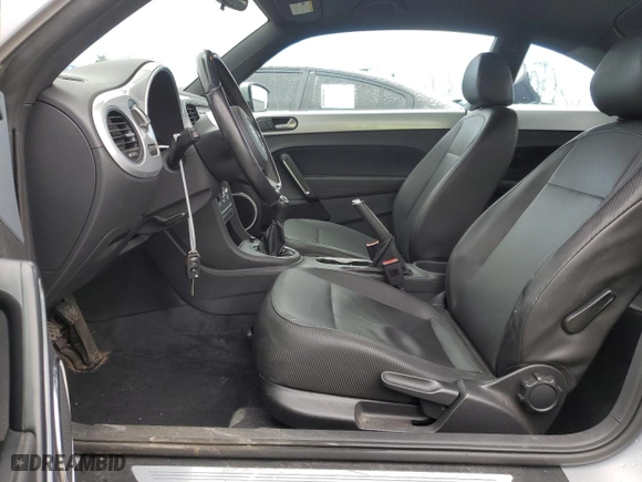 2012 Volkswagen Beetle 2.5L PZEV with VIN 3VWHP7AT5CM618672, listed as a Copart auction lot 46242285 with 148,428 mi miles and Salvage Title. Bid and sale history available at carsss.com. Image 7.