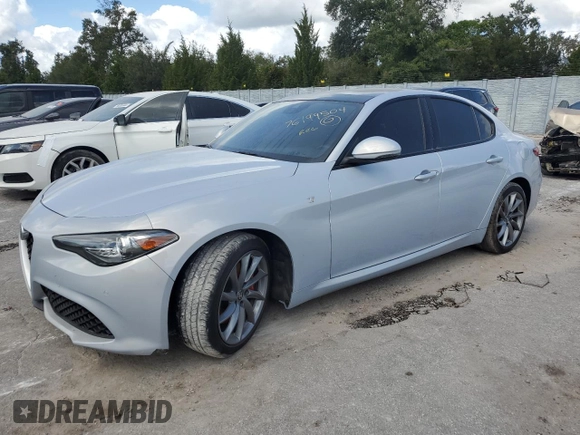 2022 Alfa Romeo Giulia Ti with VIN ZARFAMBN4N7664653, listed as a Copart auction lot 76199504 with 40,794 mi miles and Salvage Title. Bid and sale history available at carsss.com. Image 1.