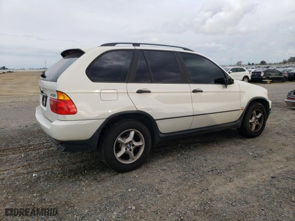 2003 BMW X5 3.0i with VIN 5UXFA53543LV85162, listed as a Copart auction lot 48049435 with 165,260 mi miles and Salvage Title. Bid and sale history available at carsss.com. Image 3.