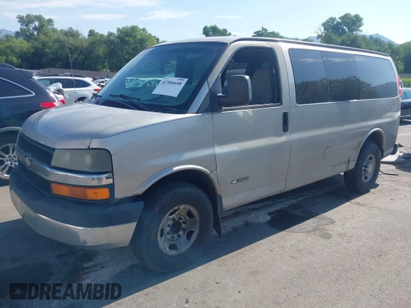 2005 Chevrolet Express Passenger with VIN 1GAHG35U151169241, listed as a IAAI auction lot 42586648 with 385,258 mi miles and . Bid and sale history available at DreamBid. Image 2.
