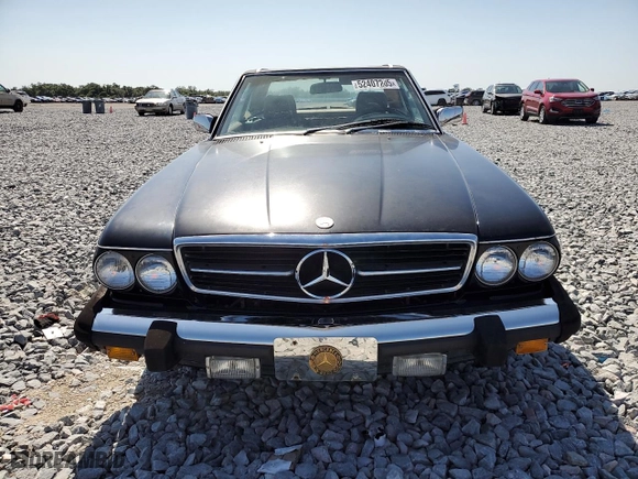 1986 Mercedes-Benz 560 Series 560SL with VIN WDBBA48D4GA045126, listed as a Copart auction lot 52407205 with 123,042 mi miles and Clean Title. Bid and sale history available at carsss.com. Image 5.