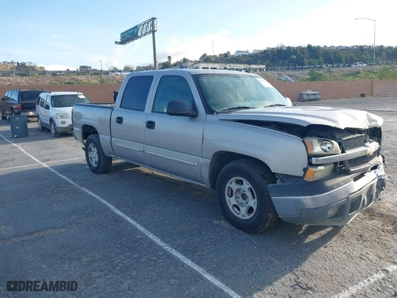 2004 Chevrolet Silverado 1500 Crew Cab LS with VIN 2GCEC13T741428702, listed as a IAAI auction lot 41915343 with 252,065 mi miles. Bid and sale history available at carsss.com. Image 1.