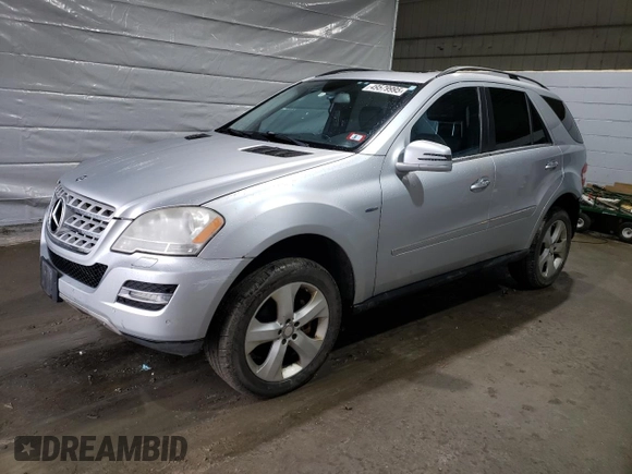 2011 Mercedes-Benz M 350 with VIN 4JGBB2FB6BA632338, listed as a Copart auction lot 49579995 with 135,699 mi miles and Salvage Title. Bid and sale history available at DreamBid. Image 1.