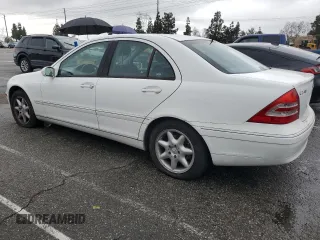 2001 Mercedes-Benz C 230/260/280/320 z VIN WDBRF61J71F094732, wystawiony jako Copart lot #50448475 z przebiegiem 39 911 mil mil oraz Czysty tytuł • Clean title. Historia ofert i sprzedaży dostępna na DreamBid. Obrazek 2.