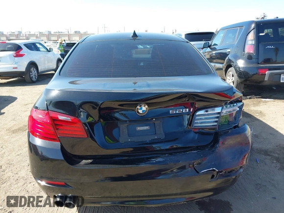 2015 BMW 5 Series 528i z VIN WBA5A5C57FD515826, wystawiony jako IAAI lot #42232062 z przebiegiem 80 641 mil mil oraz . Historia ofert i sprzedaży dostępna na DreamBid. Obrazek 16.