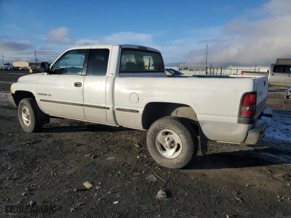 1998 Dodge Ram 1500 with VIN 3B7HF13Z1WG235500, listed as a Copart auction lot 89328325 with 173,501 mi miles and Salvage Title. Bid and sale history available at carsss.com. Image 2.