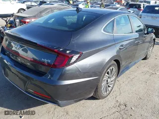 2021 Hyundai Sonata Hybrid Limited with VIN KMHL54JJ0MA017017, listed as a IAAI auction lot 41723792 with 34,590 mi miles. Bid and sale history available at carsss.com. Image 4.