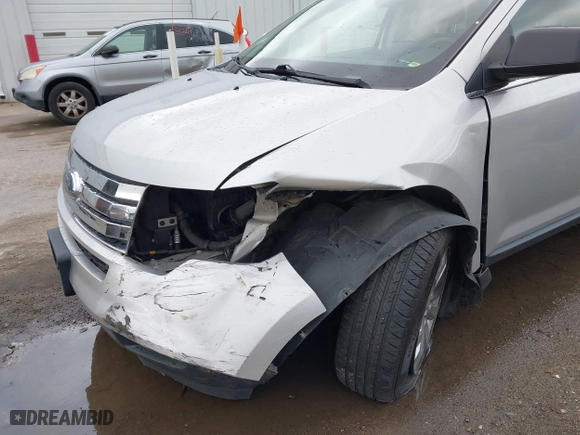 2010 Ford Edge Limited with VIN 2FMDK3KCXABA04279, listed as a IAAI auction lot 41915883 with 174,062 mi miles. Bid and sale history available at carsss.com. Image 6.