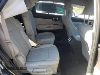 2021 Kia Sorento EX z VIN 5XYRH4LF8MG032850, wystawiony jako Copart lot #48864164 z przebiegiem 35 580 mil mil oraz Nie do naprawy • Non repairable. Historia ofert i sprzedaży dostępna na DreamBid. Obrazek 10.