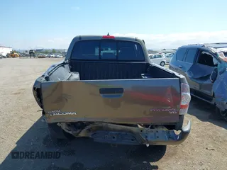 2015 Toyota Tacoma PreRunner with VIN 3TMJU4GN8FM185826, listed as a IAAI auction lot 42181952 with 229,936 mi miles and . Bid and sale history available at DreamBid. Image 16.