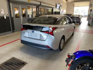 2020 Toyota Prius L Eco z VIN JTDKARFU2L3107977, wystawiony jako IAAI lot #42571708 z przebiegiem 204 781 mil mil oraz . Historia ofert i sprzedaży dostępna na DreamBid. Obrazek 7.