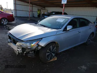 2021 Nissan Altima 2.5 SV with VIN 1N4BL4DV7MN341133, listed as a IAAI auction lot 41590705 with 66,294 mi miles. Bid and sale history available at carsss.com. Image 2.