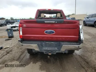2017 Ford F-250 Lariat z VIN 1FT7W2BT3HEE54323, wystawiony jako Copart lot #55990905 z przebiegiem 92 544 mil mil oraz Szkoda całkowita • Salvage title. Historia ofert i sprzedaży dostępna na DreamBid. Obrazek 6.
