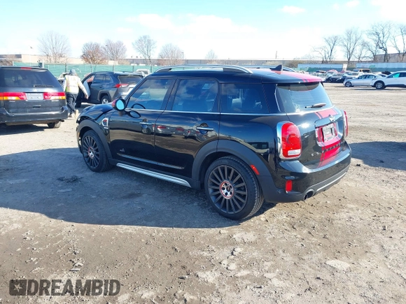 2018 MINI Countryman Cooper with VIN WMZYV5C35J3E03434, listed as a IAAI auction lot 40998800 with 133,501 mi miles and . Bid and sale history available at DreamBid. Image 3.