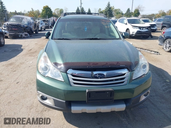 2011 Subaru Outback 2.5i Prem AWP with VIN 4S4BRBCC7B3351047, listed as a IAAI auction lot 40576102 with 130,202 mi miles. Bid and sale history available at carsss.com. Image 12.