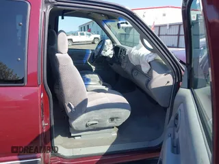 1998 Chevrolet Silverado 1500 with VIN 2GCEK19RXW1194136, listed as a IAAI auction lot 42111257 with 164,499 mi miles and . Bid and sale history available at DreamBid. Image 5.