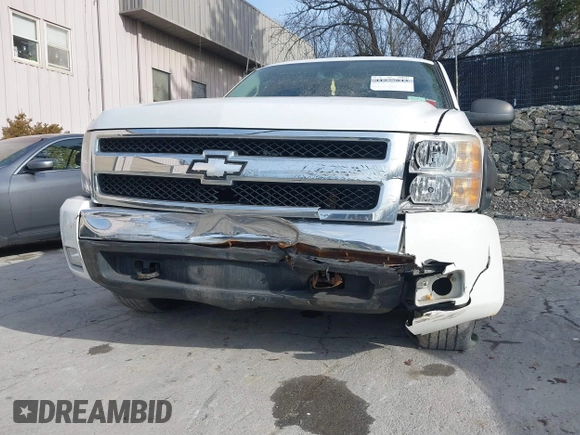 2007 Chevrolet Silverado 1500 1LT with VIN 2GCEK19J671724422, listed as a IAAI auction lot 41277843 with 111,802 mi miles and . Bid and sale history available at DreamBid. Image 6.