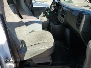 2023 Chevrolet Express Cargo with VIN 1GCWGAFP1P1241988, listed as a Copart auction lot 43532635 with 24,646 mi miles and Salvage title. Bid and sale history available at DreamBid. Image 7.