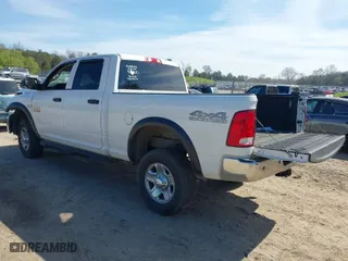 2018 Ram 2500 Tradesman with VIN 3C6UR5CJ1JG336382, listed as a IAAI auction lot 39077896 with 118,111 mi miles. Bid and sale history available at carsss.com. Image 3.