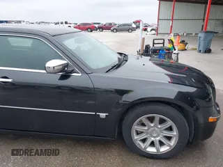 2005 Chrysler 300 with VIN 2C3AA63H45H674987, listed as a IAAI auction lot 41560730 with 101,659 mi miles. Bid and sale history available at carsss.com. Image 18.