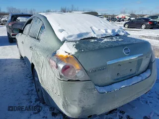 2007 Nissan Altima 2.5 S with VIN 1N4AL21E07C130750, listed as a IAAI auction lot 41376786 with 94,368 mi miles. Bid and sale history available at carsss.com. Image 3.