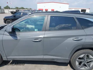 2025 Hyundai Tucson SEL with VIN 5NMJBCDE2SH481460, listed as a IAAI auction lot 42168976 with 12,330 mi miles. Bid and sale history available at carsss.com. Image 14.