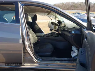 2019 Nissan Altima SV z VIN 1N4BL4DV3KC134117, wystawiony jako IAAI lot #41442828 z przebiegiem Nie podano mil oraz . Historia ofert i sprzedaży dostępna na DreamBid. Obrazek 5.