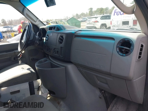 2010 Ford Econoline Cargo Commercial with VIN 1FTNE1EW4ADA90760, listed as a IAAI auction lot 41809385 with 187,114 mi miles. Bid and sale history available at carsss.com. Image 5.