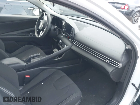 2022 Hyundai Elantra SEL with VIN 5NPLM4AG3NH060174, listed as a IAAI auction lot 41891250 with 24,326 mi miles and . Bid and sale history available at DreamBid. Image 5.