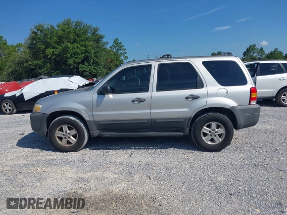 2007 Ford Escape XLS with VIN 1FMYU02Z87KA02382, listed as a IAAI auction lot 42683581 with 309,851 mi miles and . Bid and sale history available at DreamBid. Image 14.